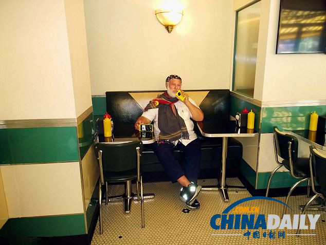 美攝影師手機抓拍紐約火辣夏天