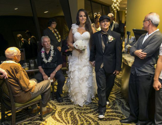 美6對同性戀人夏威夷喜結連理