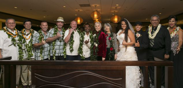 美6對同性戀人夏威夷喜結連理