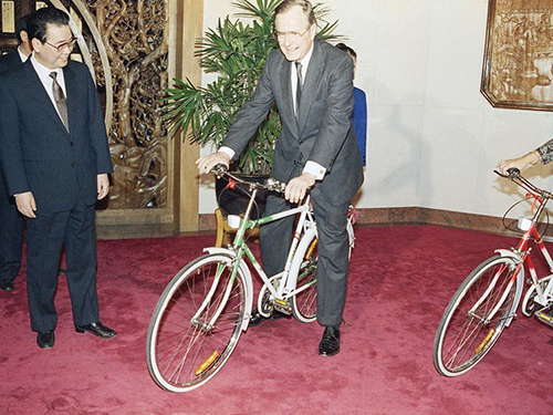 揭秘:美國歷任駐華大使的中國緣