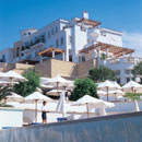 外國新富愛上“樸實”假期