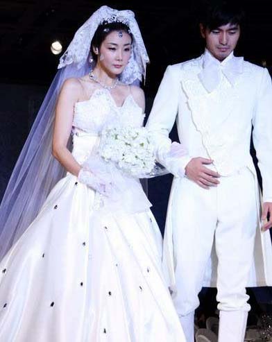 盤點嫁給“窮老公”的九大美女(組圖)