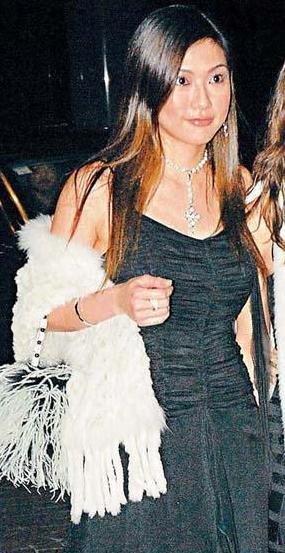 揭秘身價過億的大學校花們（組圖）