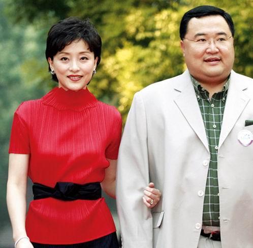 中國10大富豪背后的女人