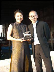 中國10大富豪背后的女人