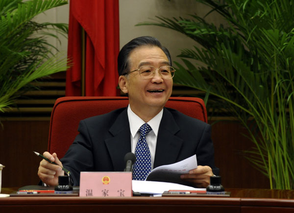 溫家寶:保持貨幣信貸合理充裕 促進樓市健康發展
