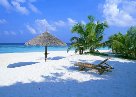 三亞旅游遇文化荒漠尷尬 演藝市場(chǎng)低端化待轉(zhuǎn)型