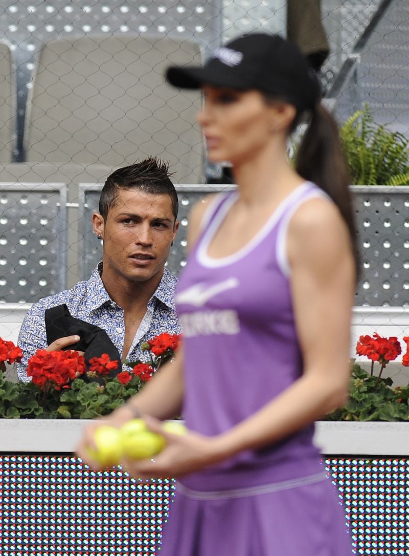 都怪美女太性感！盤點體壇“目不轉睛”的偷窺