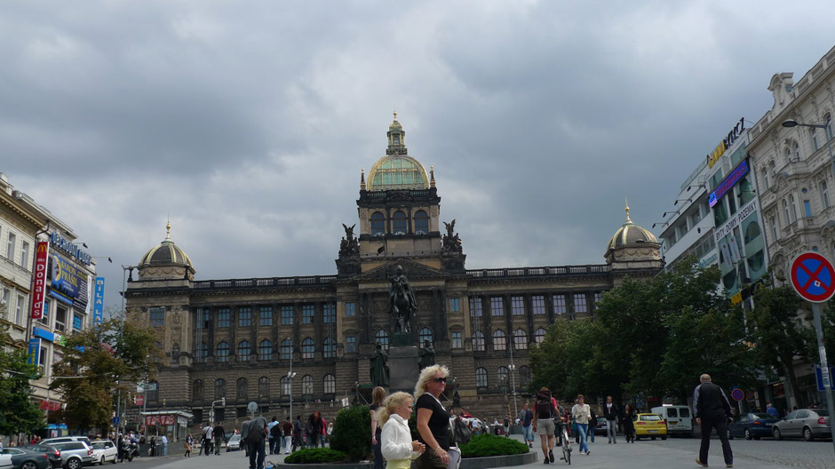 環(huán)游世界:拼假3天變7天 五一去異國踏青(圖)