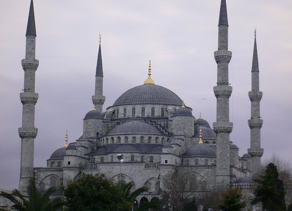 環(huán)游世界:拼假3天變7天 五一去異國踏青(圖)