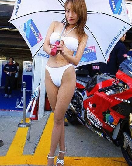 一流風景線 性感惹火的賽車女郎【組圖】