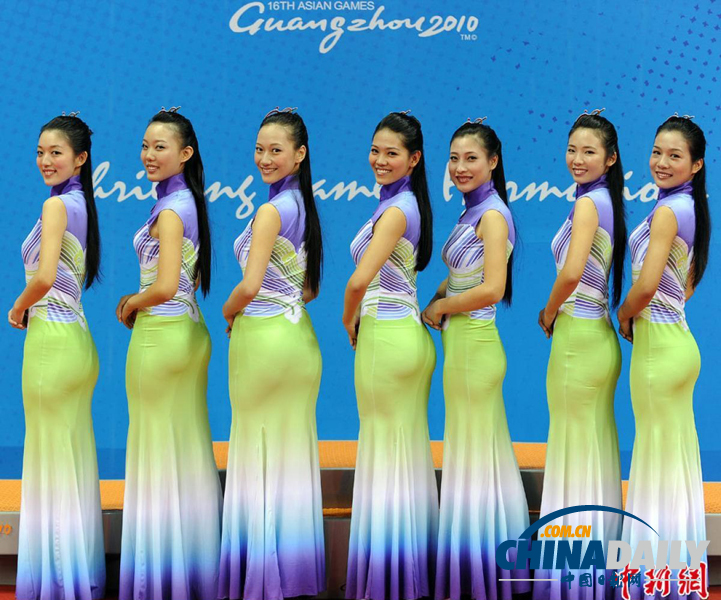 最炫旗袍風!曲線畢露的性感