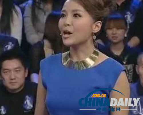 央視主播朱迅錄制節目疑沒穿內衣 激凸明顯