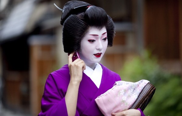 揭秘日本藝妓鮮為人知的生活