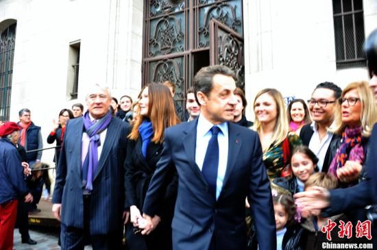 奧朗德和薩科齊爭(zhēng)奪極右翼候選人支持者選票