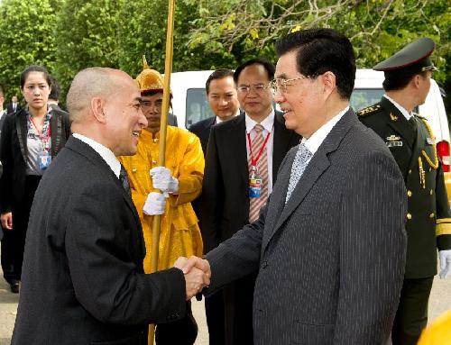胡錦濤會(huì)見(jiàn)柬埔寨國(guó)王