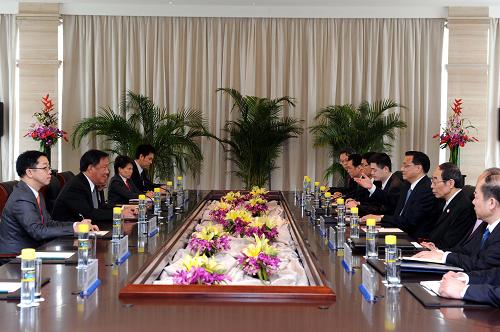 李克強會見泰國副總理吉滴叻