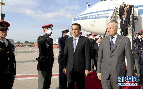 李克強(qiáng)抵達(dá)布魯塞爾正式訪問歐盟總部和比利時(shí)