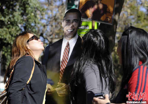 美國總統大選全國投票拉開帷幕