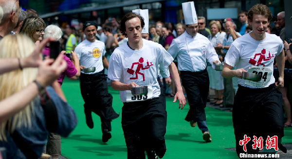 德國柏林舉辦侍者跑步比賽