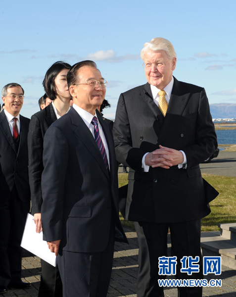 溫家寶會見冰島總統(tǒng)格里姆松