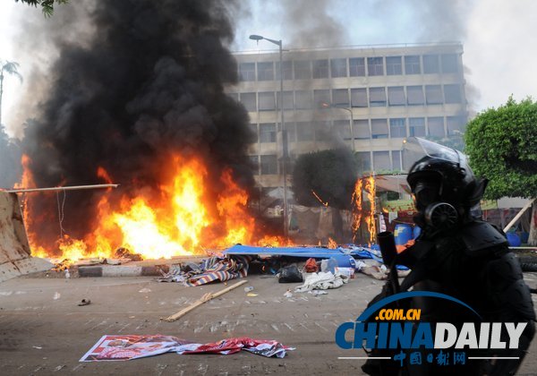 埃及對穆爾西支持者清場 穆兄會稱數百人亡（組圖）