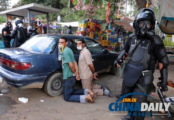 埃及對穆爾西支持者清場 穆兄會稱數百人亡（組圖）