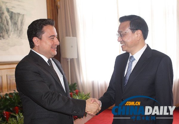 李克強(qiáng)對(duì)土耳其副總理長期推動(dòng)中土關(guān)系發(fā)展表示贊賞