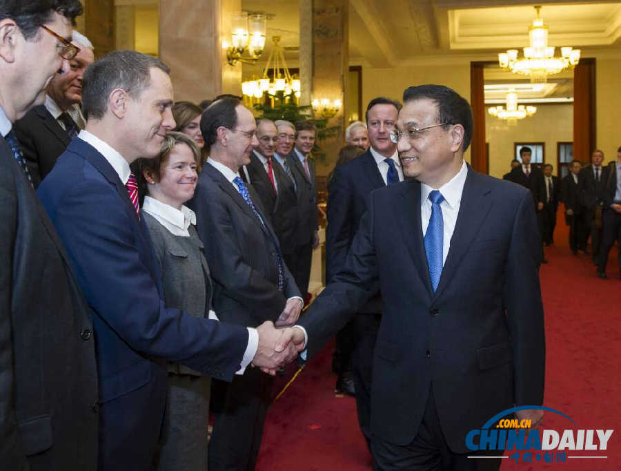 李克強與卡梅倫共同會見英國企業(yè)家代表