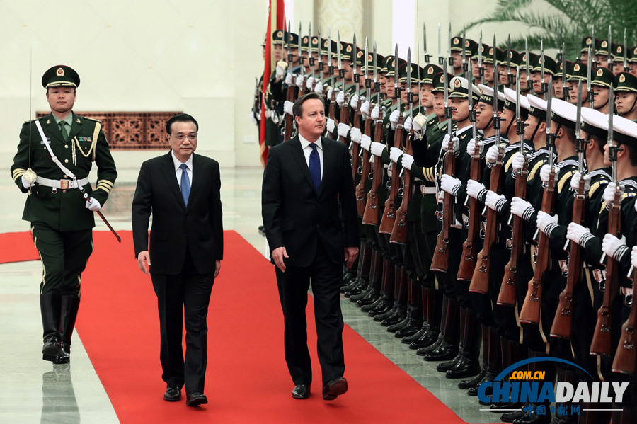 李克強(qiáng)舉行歡迎儀式歡迎英國首相卡梅倫訪華