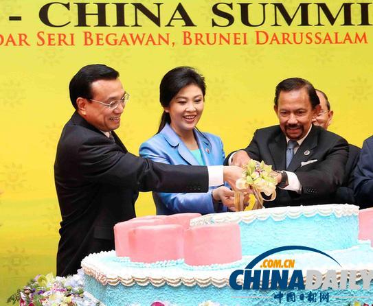 李克強(qiáng):使全體人民感受到實(shí)實(shí)在在的成果