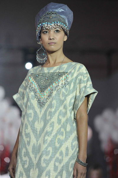 烏茲別克斯坦藝術時尚周上演時裝秀