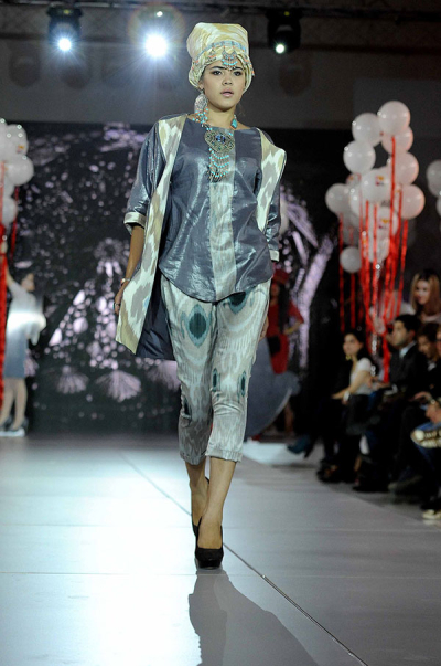 烏茲別克斯坦藝術時尚周上演時裝秀