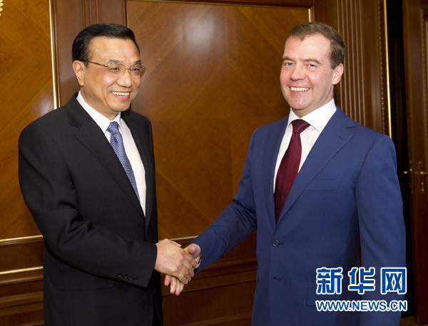 李克強會見俄羅斯總統梅德韋杰夫