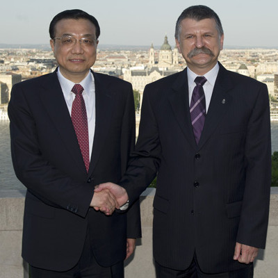 李克強在國外媒體發表的署名文章回顧