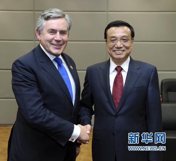 國務院總理李克強11日在大連會見英國前首相布朗