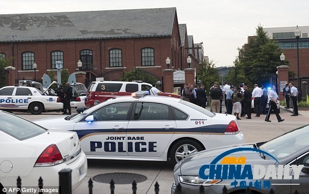 美國華盛頓海軍工廠發生槍擊案 10多人死傷兩嫌犯在逃