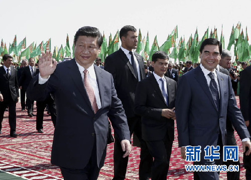 習近平出席“復興”氣田一期工程竣工投產儀式