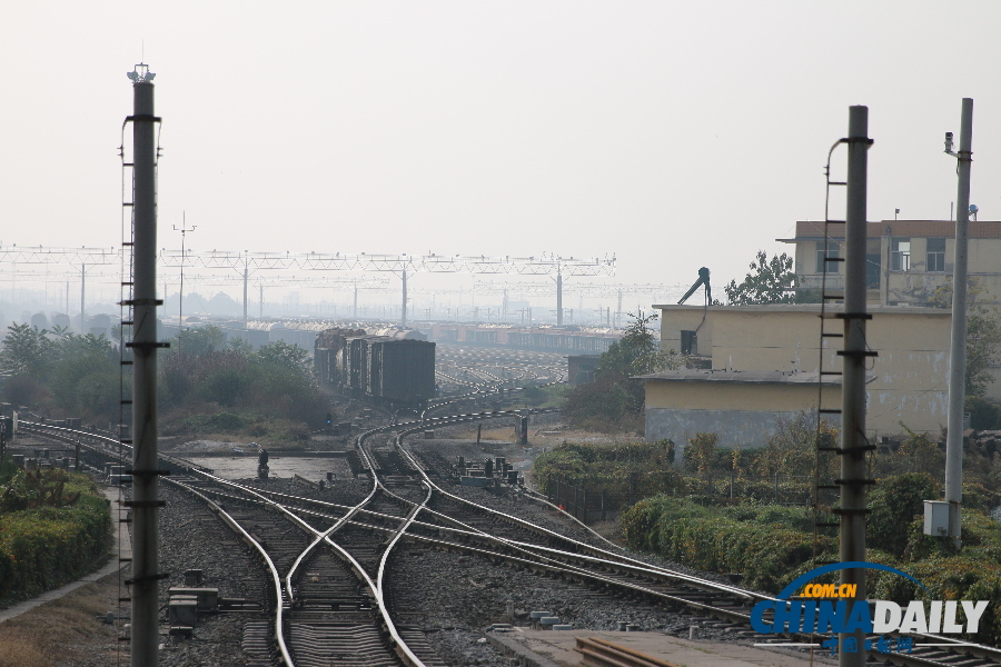 探訪新絲路經濟帶交通樞紐：新豐鐵路編組站及西安咸陽國際機場