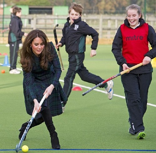 凱特王妃十年運動照對比 英姿颯爽是曲棍球好手