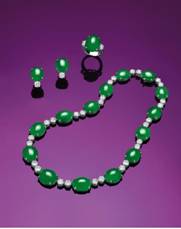 翡翠盤點:款式多樣,ANNA HU 戒指創多項紀錄