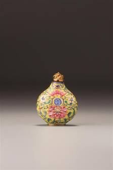 鼻煙壺：精巧絕美的掌中珍玩