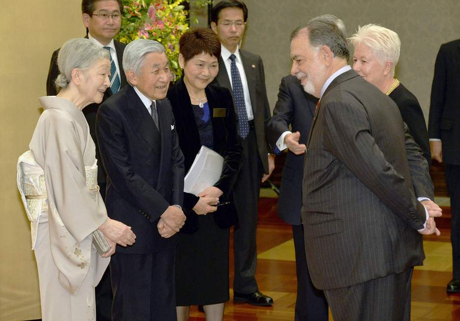 日本天皇夫婦出席頒獎活動
