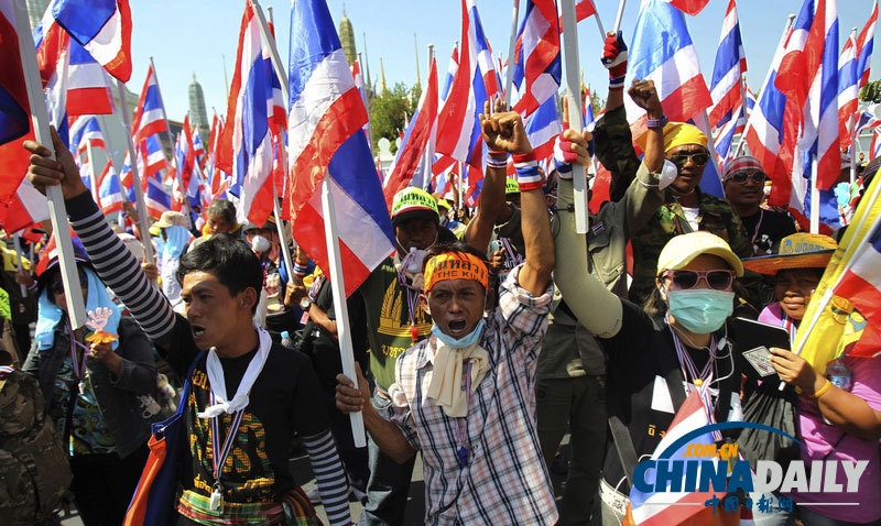 泰國“封城”第三日槍聲響起 至少2名抗議者受傷