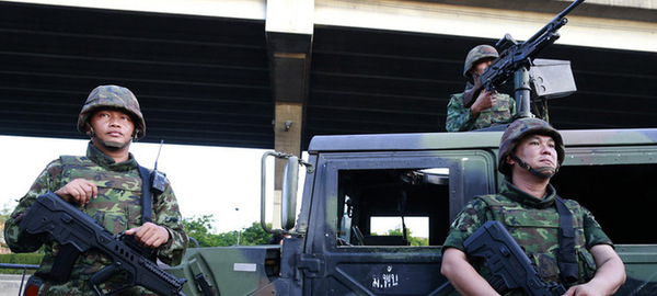 泰國軍方宣布戒嚴令 稱并非軍事政變