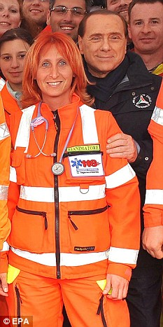 貝盧斯科尼大嘴“獻(xiàn)媚”女醫(yī)生 再犯眾怒