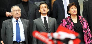 薩科齊“被迫”前去觀戰法國杯 現場遭遇觀眾噓聲