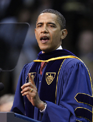 奧巴馬訪天主教大學遭抵制 數百人抗議數十人被捕