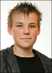 英“13歲父親”鬧劇落幕 法院判定女嬰生父另有其人