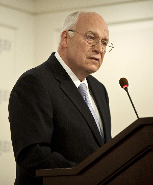 切尼與奧巴馬“打嘴仗” 恐怖嫌犯處理成難題